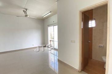 Jalan Setia Indah U13/11G