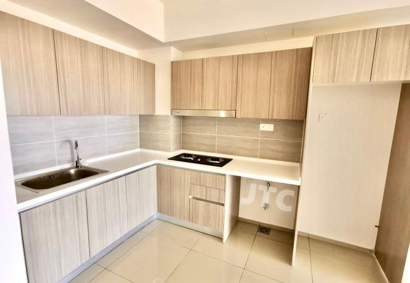 Adria Residence @ Gravit8