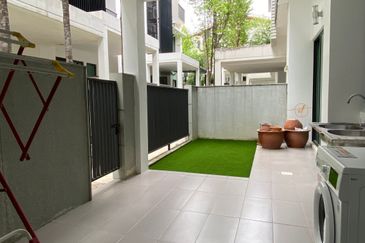 Duta Villa, Setia Alam