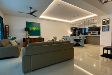 Duta Villa, Setia Alam