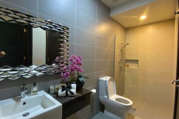 Duta Villa, Setia Alam