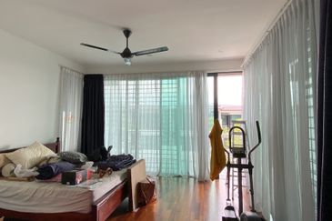 Duta Villa, Setia Alam