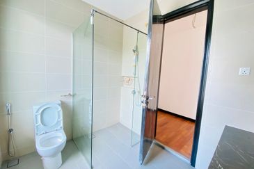 Duta Villa, Setia Alam