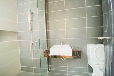 Duta Villa, Setia Alam