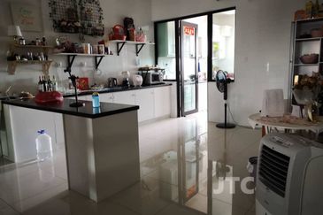 Duta Villa, Setia Alam