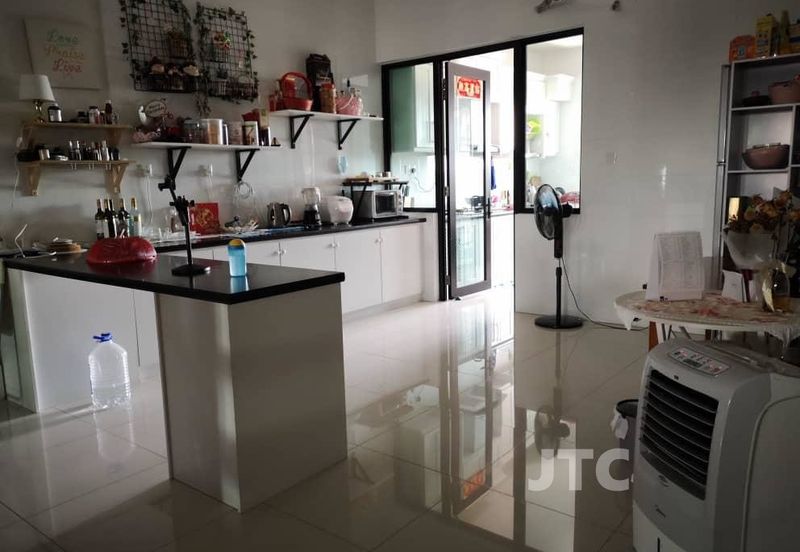 Duta Villa, Setia Alam