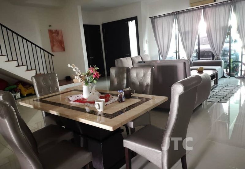 Duta Villa, Setia Alam