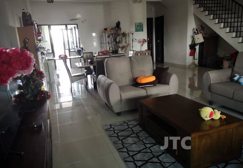 Duta Villa, Setia Alam