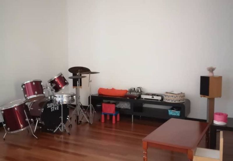 Duta Villa, Setia Alam