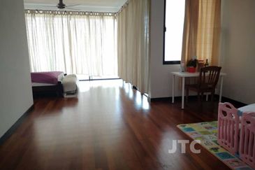 Duta Villa, Setia Alam