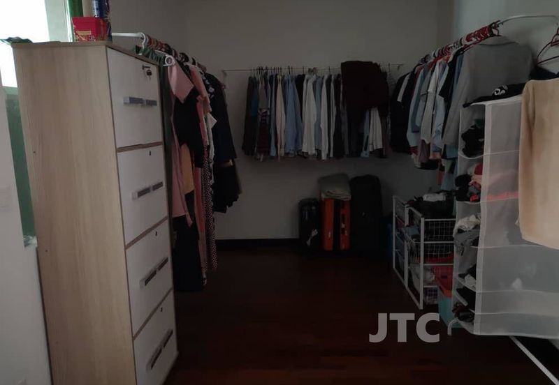 Duta Villa, Setia Alam