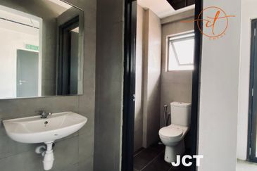 EduSentral Setia Alam for rent