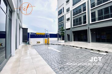 EduSentral at Setia Alam Shop lot for Rent