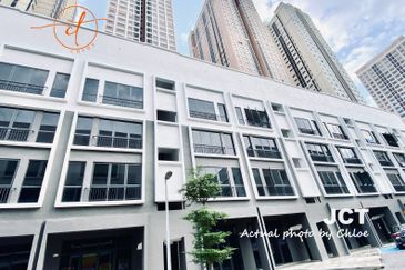 EduSentral at Setia Alam Shop lot for Rent