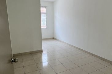 Jalan Setia Indah U13/9G