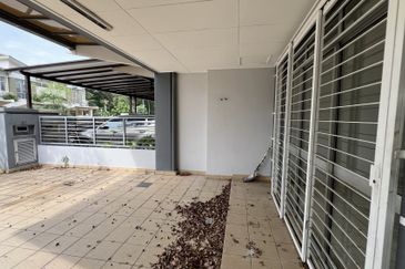 Jalan Setia Indah U13/9G