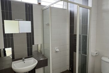 Jalan Setia Indah U13/9G