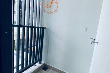 Yale Suite @ Edu Sentral