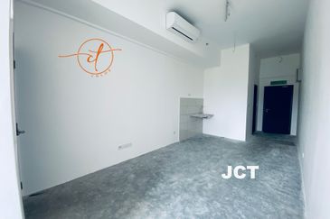 Stanford Stuite @ Edu Sentral