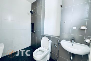 Jalan Setia Permai U13/42F