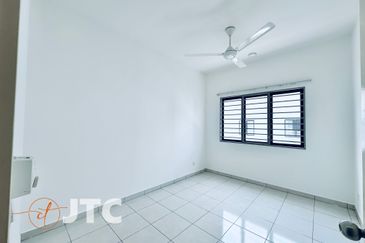 Jalan Setia Permai U13/42F