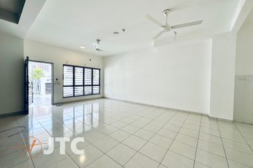 Jalan Setia Permai U13/42F