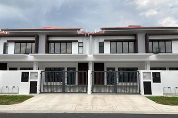 Jalan Setia Permai U13/42F