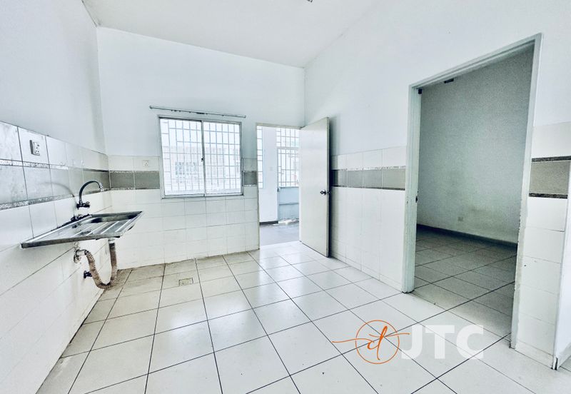 Jalan Setia Indah U13/10A