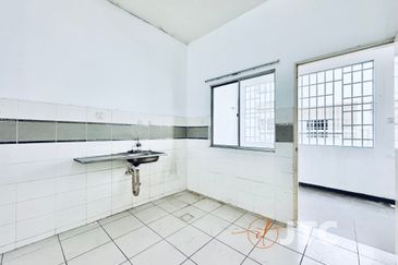 Jalan Setia Indah U13/10A