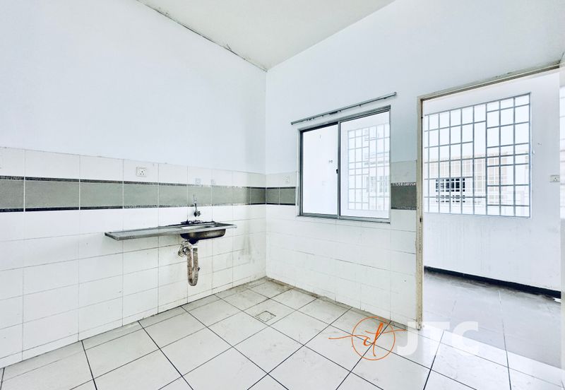 Jalan Setia Indah U13/10A