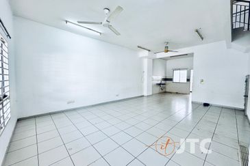 Jalan Setia Indah U13/10A