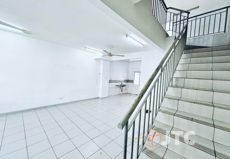 Jalan Setia Indah U13/10A