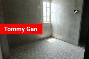 Pusat Perniagaan Jalan Raja Uda