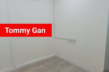 Juru One City @ Simpang Ampat Shoplot 1300sqft 1st Floor Office Renovatad For Rent