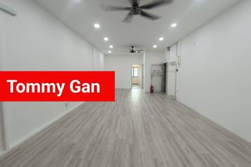 Juru One City @ Simpang Ampat Shoplot 1300sqft 1st Floor Office Renovatad For Rent