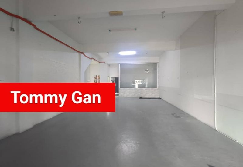 Pusat Perniagaan Star Avenue