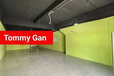 Pusat Perniagaan Jalan Raja Uda