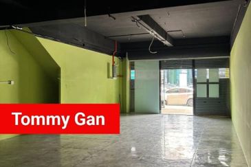 Pusat Perniagaan Jalan Raja Uda