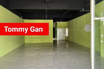 Pusat Perniagaan Jalan Raja Uda