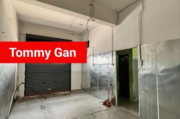 Pusat Perniagaan Jalan Raja Uda