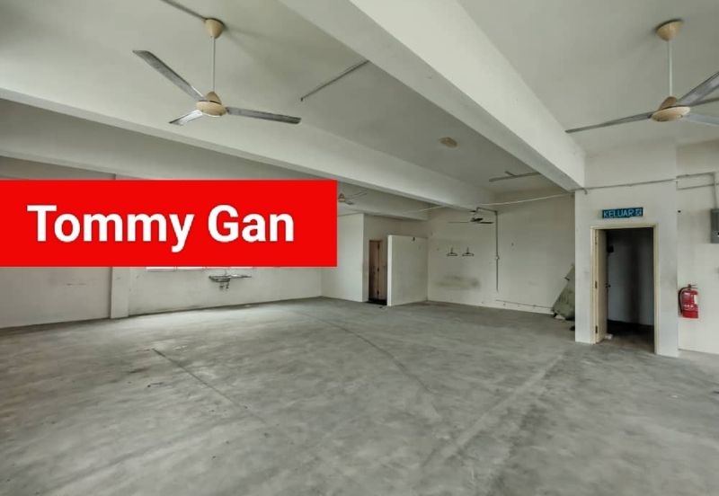 Kawasan Perniagaan Simpang Ampat