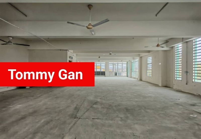 Kawasan Perniagaan Simpang Ampat