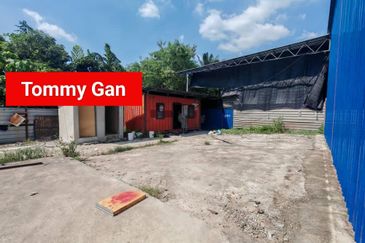 大山脚 Jalan Besar 仓库出租 @ Kampung Bukit Teh 5,000sqft 地点优越