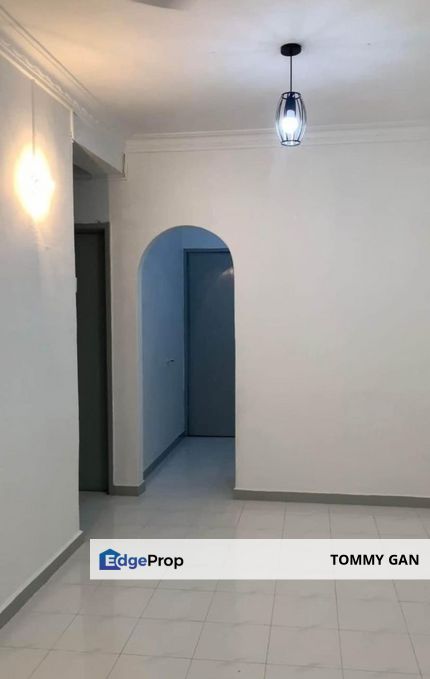 Taman Sri Janggus @ Bukit Mertajam Alma Flat For Sale 646sqft 3R1B Freehold Renovated Nice Unit., Penang, Alma