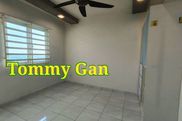 Cheapest Price!! Taman Ampang Jajar Butterworth Apartment 646sqft for Sale Freehold 