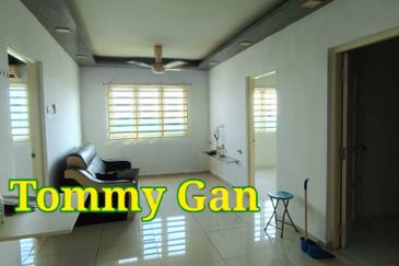Cheapest Price!! Taman Ampang Jajar Butterworth Apartment 646sqft for Sale Freehold 
