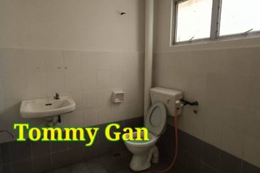 Batu Kawan @ Bandar Cassia Tengah 2.5-storey 1151sqft 4 Room For Rent