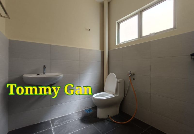 Taman Cassia Tengah @ Batu Kawan 2-Sty Terraced Renovated 1233sqft 2R2B For Sale