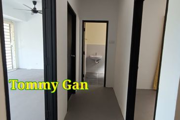 Taman Cassia Tengah @ Batu Kawan 2-Sty Terraced Renovated 1233sqft 2R2B For Sale