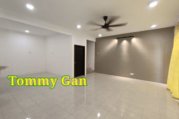Taman Cassia Tengah @ Batu Kawan 2-Sty Terraced Renovated 1233sqft 2R2B For Sale